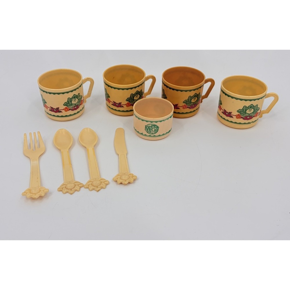 Vintage Cabbage Patch Kids Dishes and Silverware